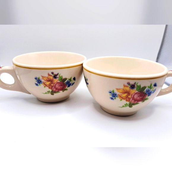 Vintage Syracuse Floral Ceramic Teacups Set 2 - Picture 1 of 5